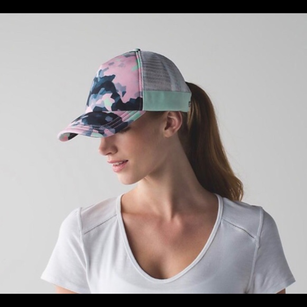 Lululemon Clouded Dreams What’SUP Hat